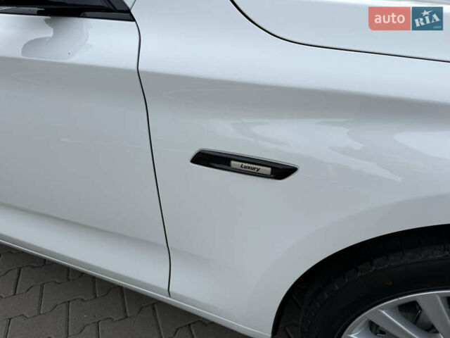 Белый БМВ 5 Серия ГТ, объемом двигателя 2 л и пробегом 110 тыс. км за 25000 $, фото 25 на Automoto.ua