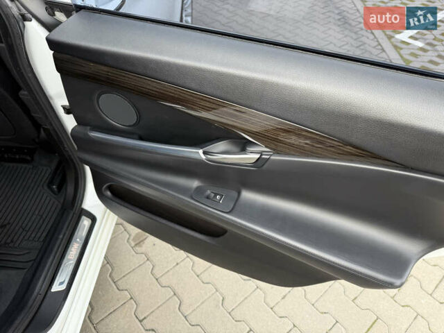 Белый БМВ 5 Серия ГТ, объемом двигателя 2 л и пробегом 110 тыс. км за 25000 $, фото 16 на Automoto.ua