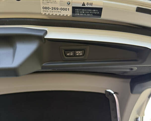 Белый БМВ 5 Серия ГТ, объемом двигателя 2 л и пробегом 110 тыс. км за 25000 $, фото 33 на Automoto.ua