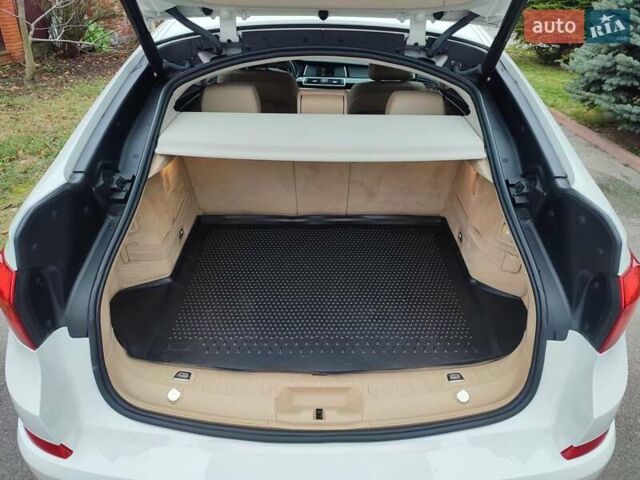 Білий БМВ 5 Серія ГТ, об'ємом двигуна 2 л та пробігом 92 тис. км за 22300 $, фото 49 на Automoto.ua