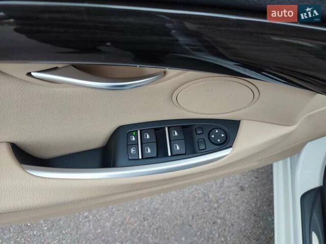 Білий БМВ 5 Серія ГТ, об'ємом двигуна 2 л та пробігом 92 тис. км за 22300 $, фото 30 на Automoto.ua