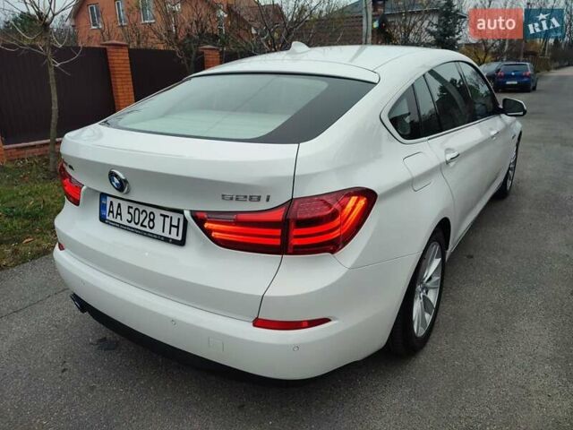 Білий БМВ 5 Серія ГТ, об'ємом двигуна 2 л та пробігом 92 тис. км за 22300 $, фото 55 на Automoto.ua