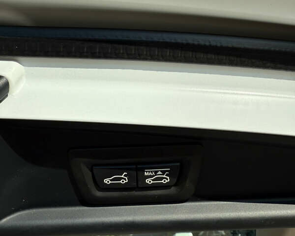 Білий БМВ 5 Серія ГТ, об'ємом двигуна 2 л та пробігом 39 тис. км за 27500 $, фото 19 на Automoto.ua