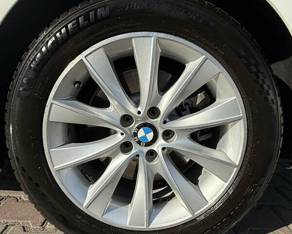 Білий БМВ 5 Серія ГТ, об'ємом двигуна 2 л та пробігом 39 тис. км за 27500 $, фото 15 на Automoto.ua