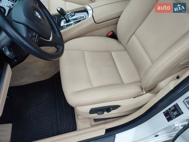 Білий БМВ 5 Серія ГТ, об'ємом двигуна 2 л та пробігом 92 тис. км за 22300 $, фото 27 на Automoto.ua