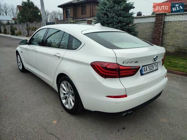 Білий БМВ 5 Серія ГТ, об'ємом двигуна 2 л та пробігом 92 тис. км за 22300 $, фото 10 на Automoto.ua
