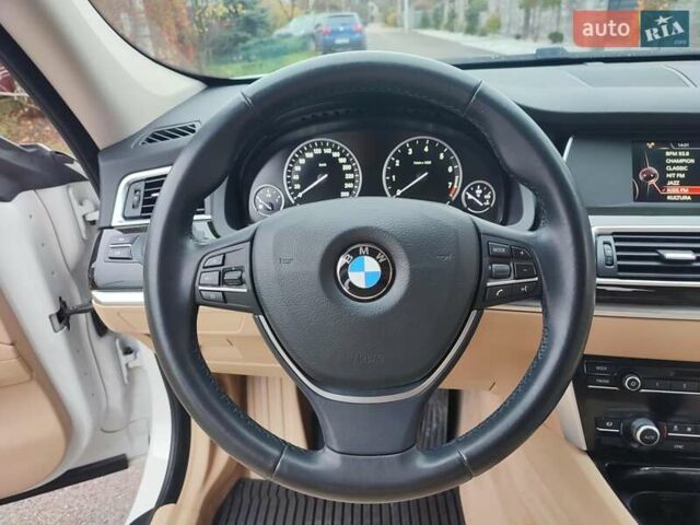 Білий БМВ 5 Серія ГТ, об'ємом двигуна 2 л та пробігом 92 тис. км за 22300 $, фото 19 на Automoto.ua
