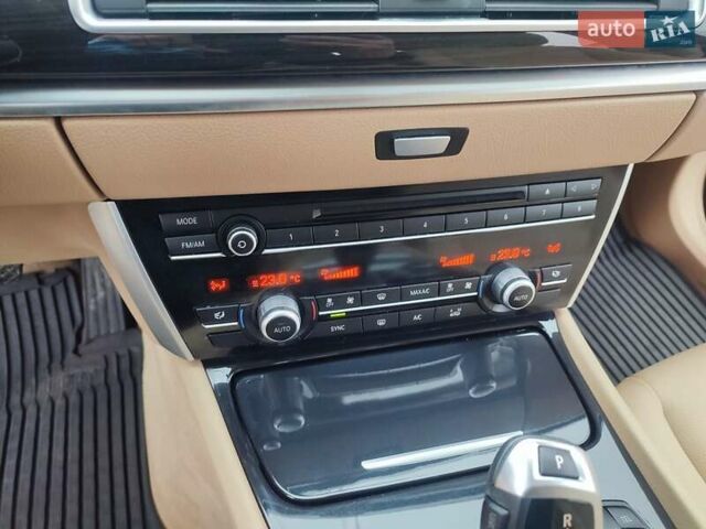 Білий БМВ 5 Серія ГТ, об'ємом двигуна 2 л та пробігом 92 тис. км за 22300 $, фото 20 на Automoto.ua