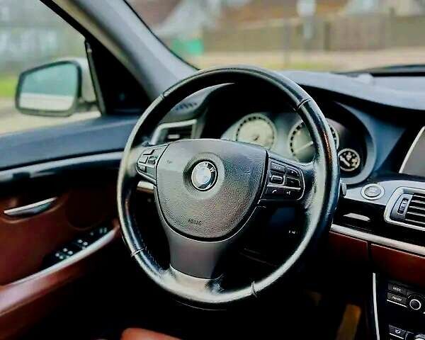 БМВ 5 Серия ГТ 2011 в Киеве на Automoto.ua Бежевый БМВ 5 Серия ГТ, объемом двигателя 3.5 л и пробегом 266 тыс. км за 12500 $, фото 49 на Automoto.ua
