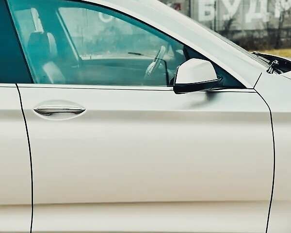 БМВ 5 Серия ГТ 2011 в Киеве на Automoto.ua Бежевый БМВ 5 Серия ГТ, объемом двигателя 3.5 л и пробегом 266 тыс. км за 12500 $, фото 33 на Automoto.ua