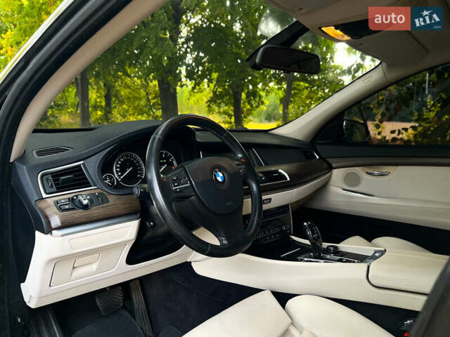 Черный БМВ 5 Серия ГТ, объемом двигателя 3 л и пробегом 330 тыс. км за 15800 $, фото 15 на Automoto.ua