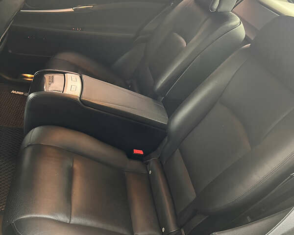 Черный БМВ 5 Серия ГТ, объемом двигателя 3 л и пробегом 240 тыс. км за 12300 $, фото 16 на Automoto.ua