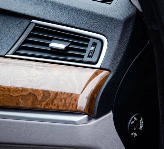 Чорний БМВ 5 Серія ГТ, об'ємом двигуна 3 л та пробігом 210 тис. км за 17000 $, фото 15 на Automoto.ua