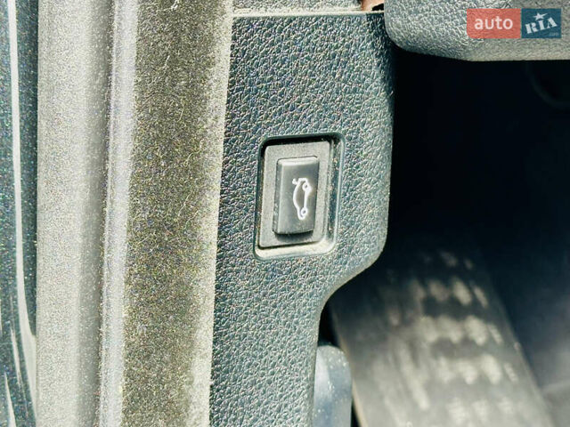 Черный БМВ 5 Серия ГТ, объемом двигателя 3 л и пробегом 151 тыс. км за 13790 $, фото 33 на Automoto.ua