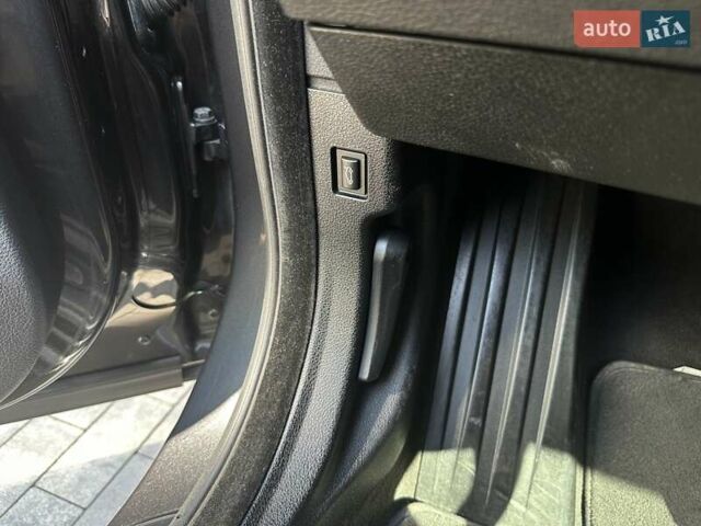 Чорний БМВ 5 Серія ГТ, об'ємом двигуна 3 л та пробігом 235 тис. км за 23500 $, фото 81 на Automoto.ua