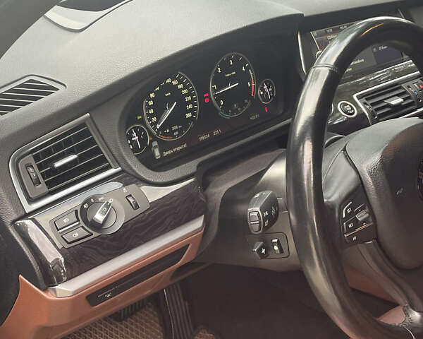 Черный БМВ 5 Серия ГТ, объемом двигателя 2.99 л и пробегом 199 тыс. км за 18500 $, фото 16 на Automoto.ua