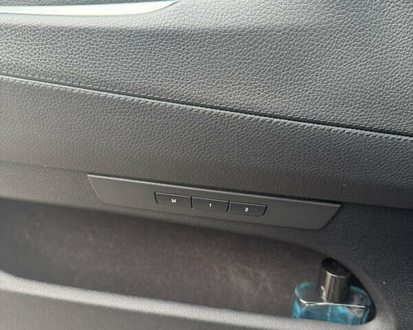 Чорний БМВ 5 Серія ГТ, об'ємом двигуна 3 л та пробігом 209 тис. км за 13500 $, фото 10 на Automoto.ua