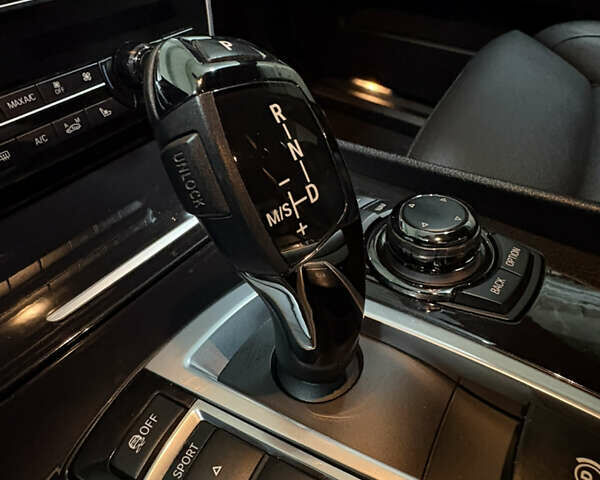 Черный БМВ 5 Серия ГТ, объемом двигателя 3 л и пробегом 270 тыс. км за 22800 $, фото 12 на Automoto.ua