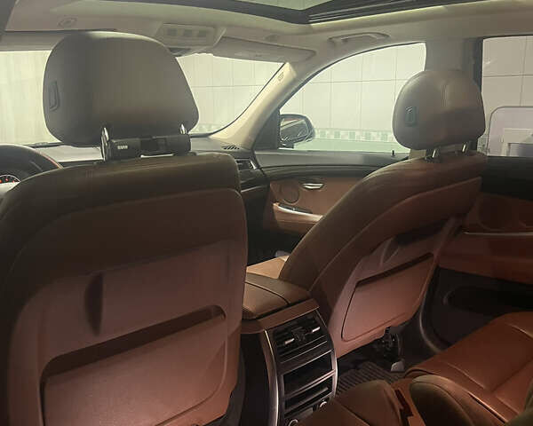 Черный БМВ 5 Серия ГТ, объемом двигателя 2.98 л и пробегом 155 тыс. км за 20000 $, фото 7 на Automoto.ua