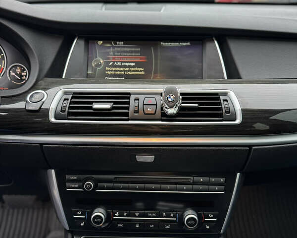 Черный БМВ 5 Серия ГТ, объемом двигателя 3 л и пробегом 188 тыс. км за 18999 $, фото 14 на Automoto.ua