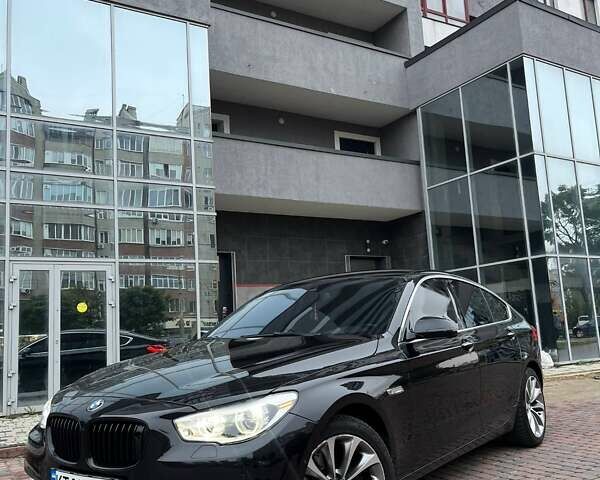 Черный БМВ 5 Серия ГТ, объемом двигателя 2.99 л и пробегом 300 тыс. км за 22500 $, фото 1 на Automoto.ua