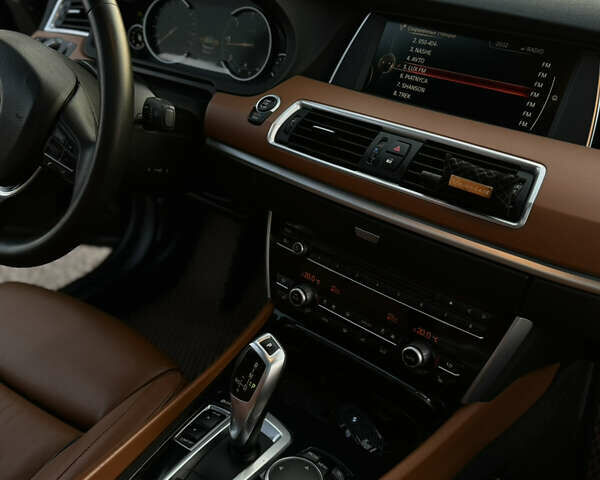 Черный БМВ 5 Серия ГТ, объемом двигателя 2 л и пробегом 320 тыс. км за 20500 $, фото 43 на Automoto.ua
