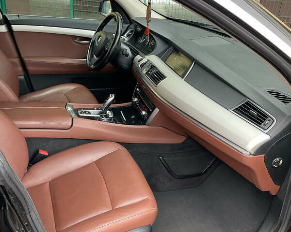 Коричневый БМВ 5 Серия ГТ, объемом двигателя 2 л и пробегом 207 тыс. км за 19999 $, фото 33 на Automoto.ua