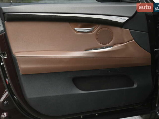 Красный БМВ 5 Серия ГТ, объемом двигателя 3 л и пробегом 221 тыс. км за 16400 $, фото 24 на Automoto.ua