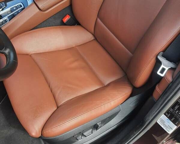 Красный БМВ 5 Серия ГТ, объемом двигателя 3 л и пробегом 286 тыс. км за 20450 $, фото 4 на Automoto.ua