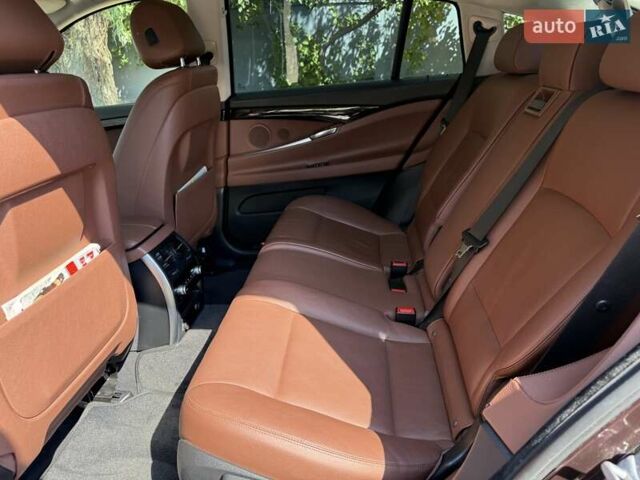 Красный БМВ 5 Серия ГТ, объемом двигателя 2 л и пробегом 170 тыс. км за 23000 $, фото 10 на Automoto.ua