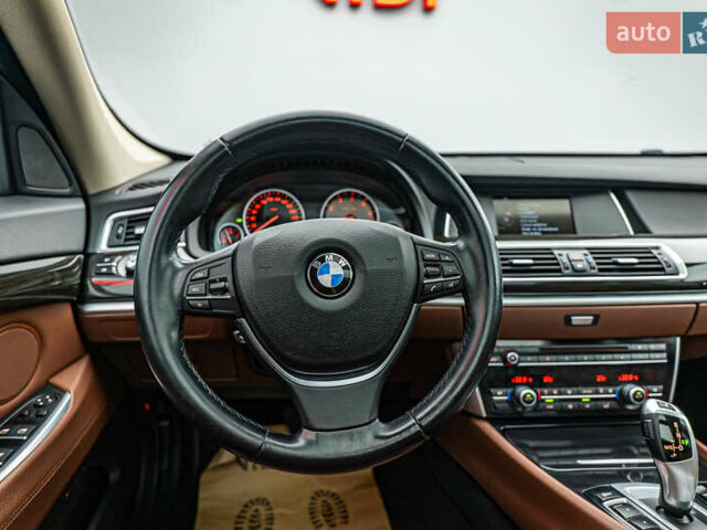 БМВ 5 Серия ГТ 2017 в Киеве на Automoto.ua Красный БМВ 5 Серия ГТ, объемом двигателя 2 л и пробегом 171 тыс. км за 19619 $, фото 12 на Automoto.ua