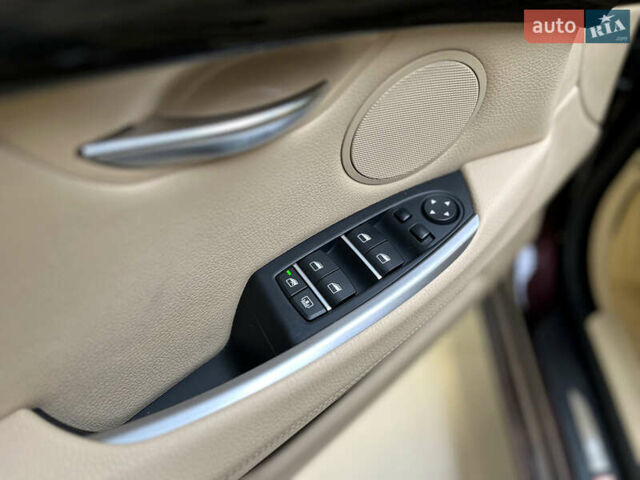 Красный БМВ 5 Серия ГТ, объемом двигателя 2 л и пробегом 165 тыс. км за 19500 $, фото 9 на Automoto.ua