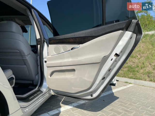 Сірий БМВ 5 Серія ГТ, об'ємом двигуна 2.98 л та пробігом 275 тис. км за 13400 $, фото 6 на Automoto.ua