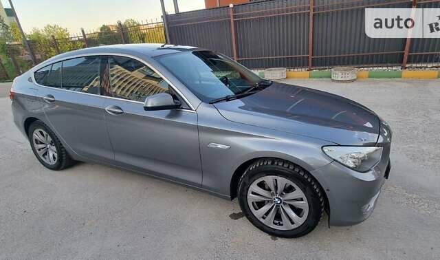 Серый БМВ 5 Серия ГТ, объемом двигателя 2.98 л и пробегом 231 тыс. км за 12950 $, фото 7 на Automoto.ua