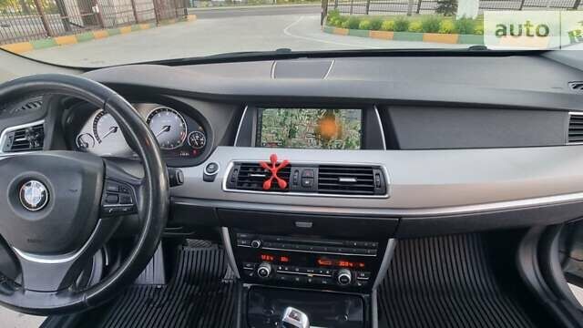 Серый БМВ 5 Серия ГТ, объемом двигателя 2.98 л и пробегом 231 тыс. км за 12950 $, фото 22 на Automoto.ua