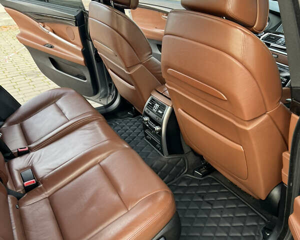 Серый БМВ 5 Серия ГТ, объемом двигателя 3 л и пробегом 285 тыс. км за 18500 $, фото 7 на Automoto.ua