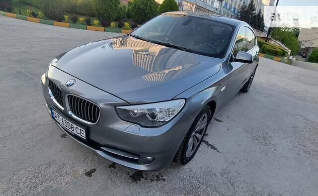 Серый БМВ 5 Серия ГТ, объемом двигателя 2.98 л и пробегом 231 тыс. км за 12950 $, фото 2 на Automoto.ua