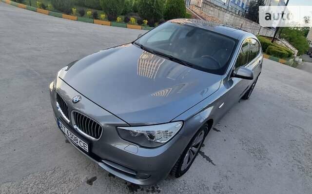 Серый БМВ 5 Серия ГТ, объемом двигателя 2.98 л и пробегом 231 тыс. км за 12950 $, фото 3 на Automoto.ua