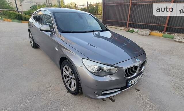 Серый БМВ 5 Серия ГТ, объемом двигателя 2.98 л и пробегом 231 тыс. км за 12950 $, фото 4 на Automoto.ua