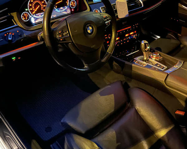 Сірий БМВ 5 Серія ГТ, об'ємом двигуна 3 л та пробігом 208 тис. км за 14500 $, фото 12 на Automoto.ua