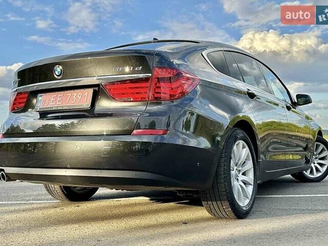 Серый БМВ 5 Серия ГТ, объемом двигателя 2 л и пробегом 109 тыс. км за 17600 $, фото 6 на Automoto.ua