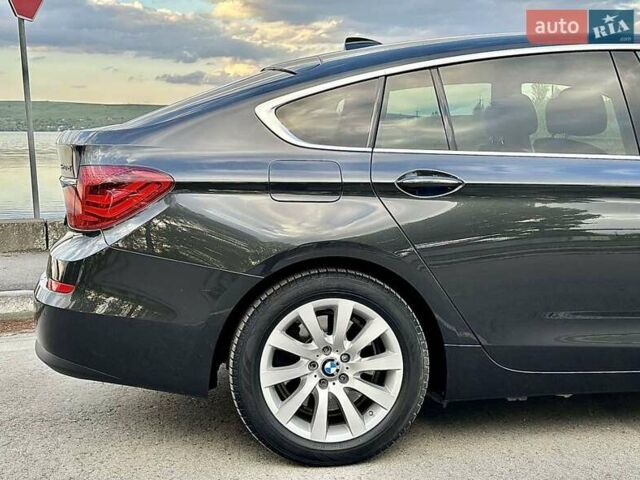 Серый БМВ 5 Серия ГТ, объемом двигателя 2 л и пробегом 109 тыс. км за 17600 $, фото 21 на Automoto.ua