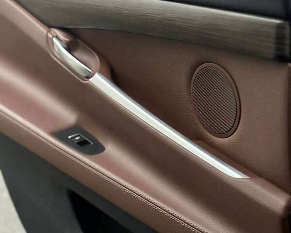 Сірий БМВ 5 Серія ГТ, об'ємом двигуна 2.99 л та пробігом 146 тис. км за 19500 $, фото 11 на Automoto.ua