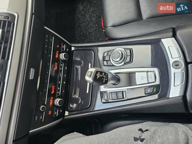 Серый БМВ 5 Серия ГТ, объемом двигателя 2 л и пробегом 109 тыс. км за 17600 $, фото 46 на Automoto.ua