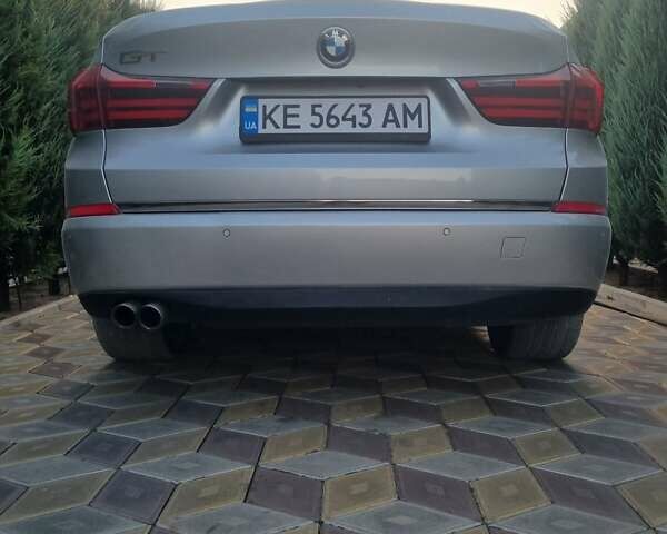 Серый БМВ 5 Серия ГТ, объемом двигателя 2 л и пробегом 174 тыс. км за 17500 $, фото 3 на Automoto.ua