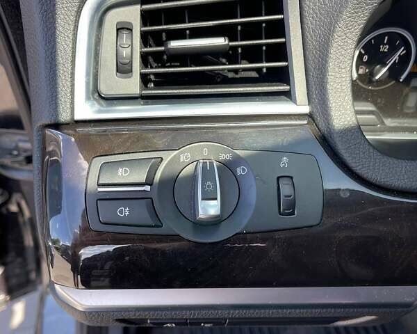 БМВ 5 Серия ГТ 2013 в Львове на Automoto.ua Серый БМВ 5 Серия ГТ, объемом двигателя 2.98 л и пробегом 195 тыс. км за 13700 $, фото 11 на Automoto.ua