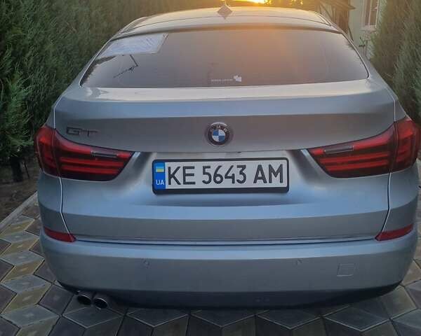 Серый БМВ 5 Серия ГТ, объемом двигателя 2 л и пробегом 174 тыс. км за 17500 $, фото 5 на Automoto.ua