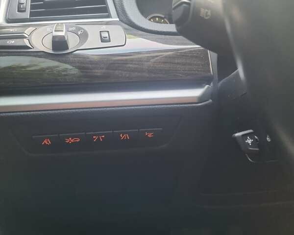 Серый БМВ 5 Серия ГТ, объемом двигателя 2 л и пробегом 174 тыс. км за 17500 $, фото 82 на Automoto.ua