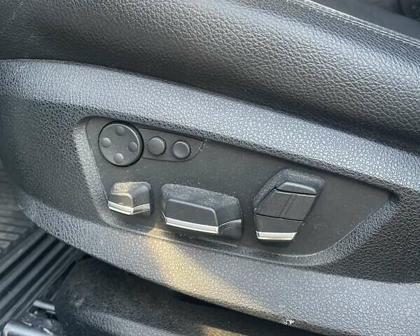 Серый БМВ 5 Серия ГТ, объемом двигателя 2.98 л и пробегом 205 тыс. км за 12000 $, фото 18 на Automoto.ua