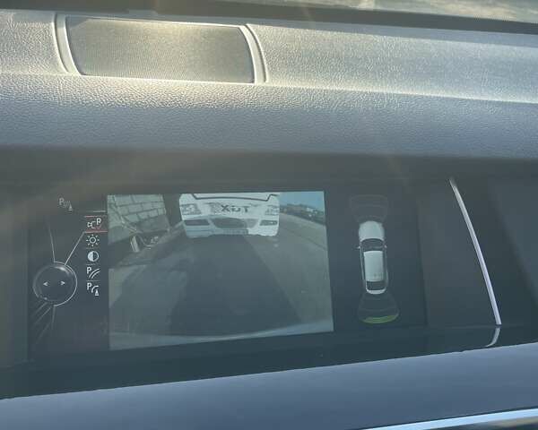 Серый БМВ 5 Серия ГТ, объемом двигателя 2.98 л и пробегом 205 тыс. км за 12000 $, фото 15 на Automoto.ua